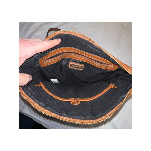 Rosetti Purse in Black‎ Vegan Leather - Lots of Pockets! - Picture 9 of 13